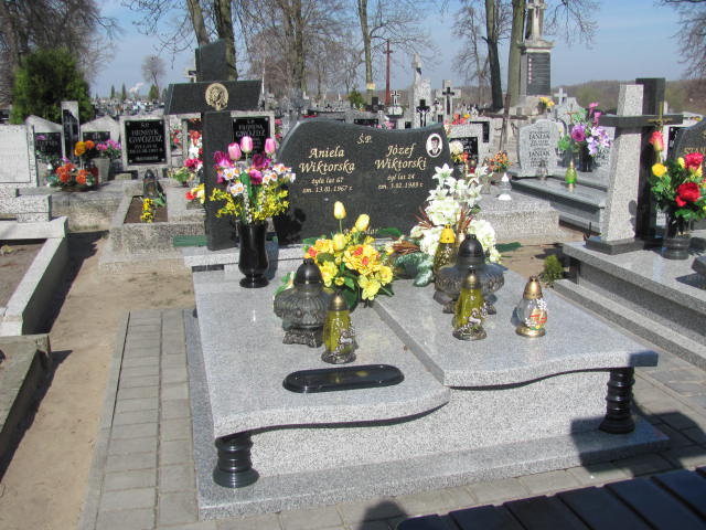 Grób Józef Wiktorski