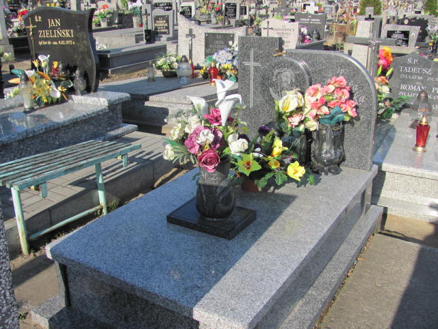 Grób Kazimierz Zieliński